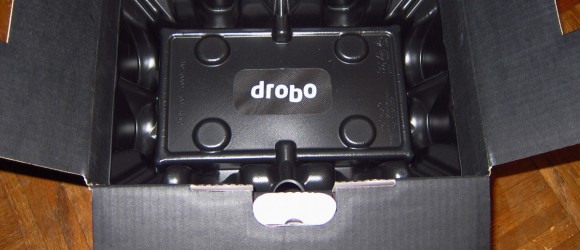 Drobo 5D packaging
